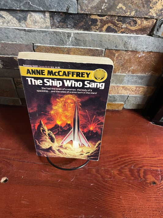 The Ship who Sang by Anne Mccaffrey